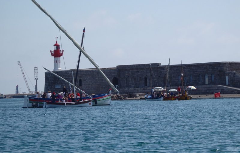 Les poètes sur les barques à voile latine, j 3